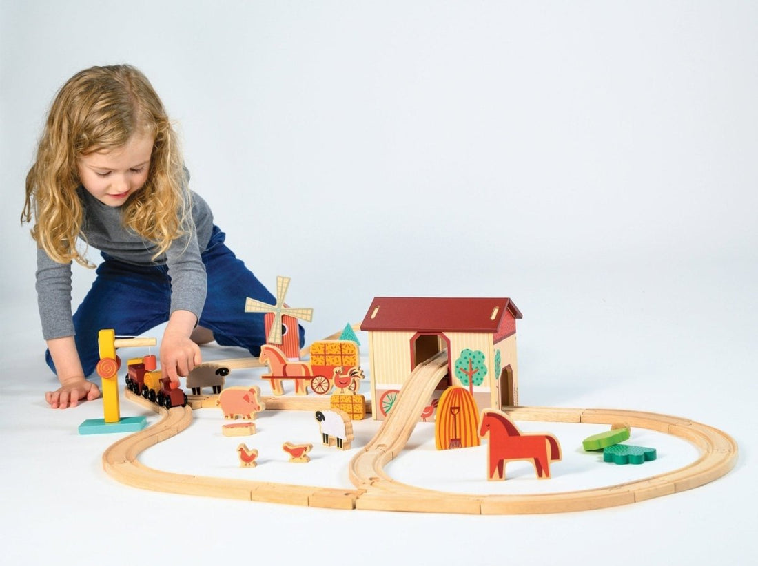 Farmyard Train Set - Norman & Jules